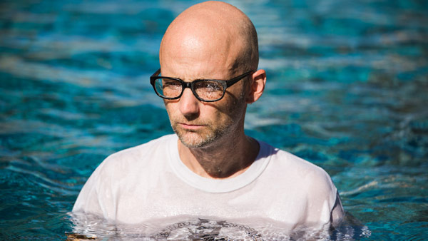 Moby-©